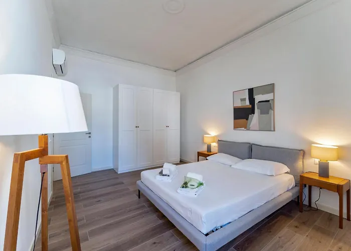 Apartament Unyca - Elegant 3-bedroom In