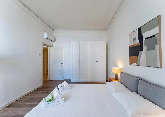 Unyca - Elegant 3-bedroom In * Florencja