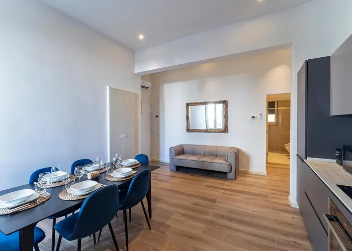 Apartament Unyca - Elegant 3-bedroom In Florencja