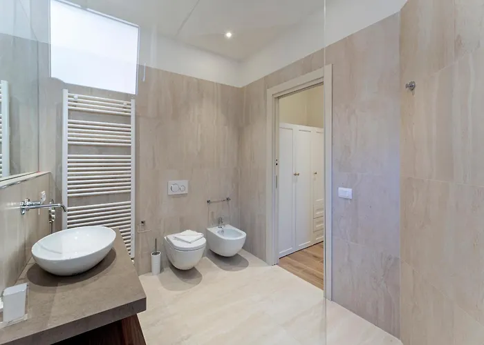 Apartament Unyca - Elegant 3-bedroom In *