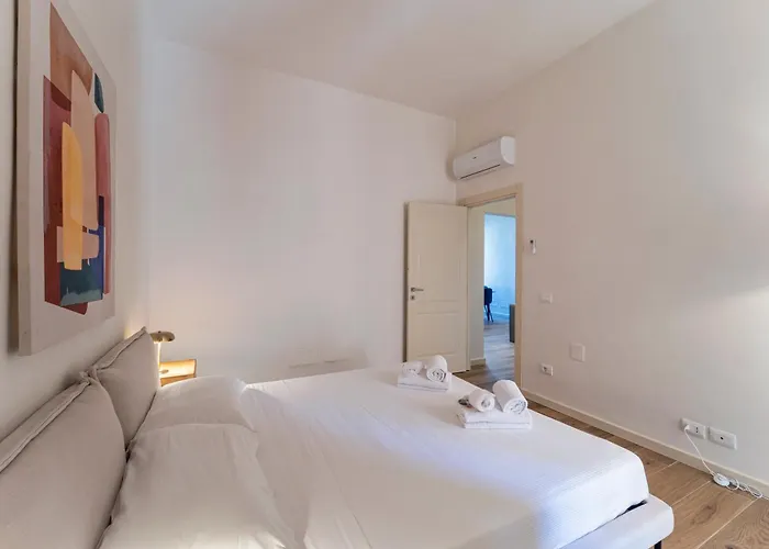 Unyca - Elegant 3-bedroom In Florencja